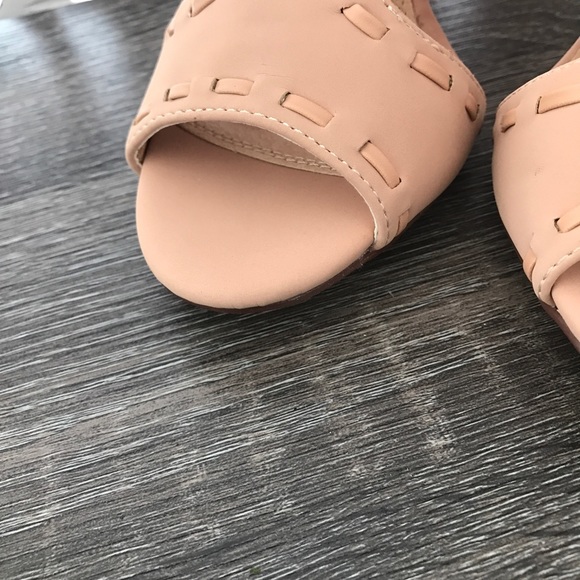 Blush Pink Side Cutout Heels - Picture 4 of 7